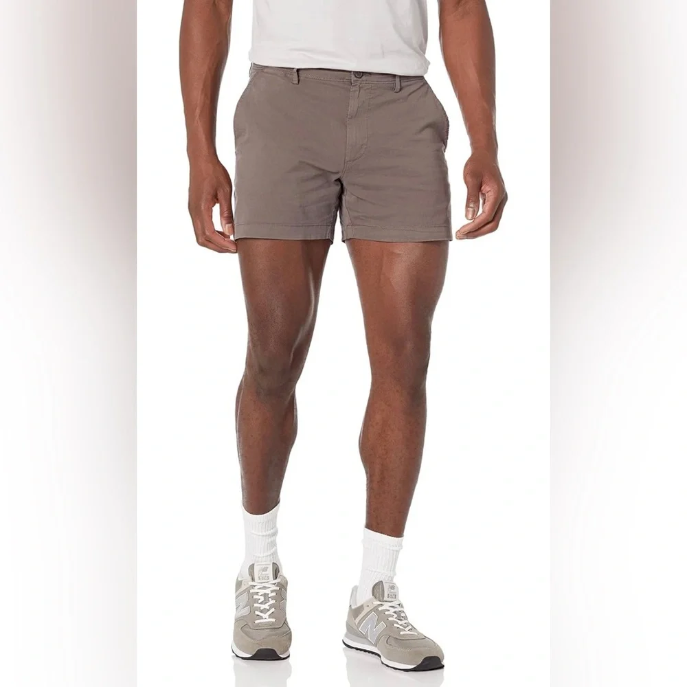 NWT Amazon Essentials Men's Slim-Fit 5" Flat-Front Chino Shorts Size 33 - Picture 1 of 6